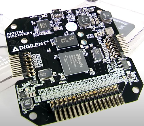 Figure 4 - The inside of the FPGA-based Digilent Digital Discovery logic analyser (source Digilent)